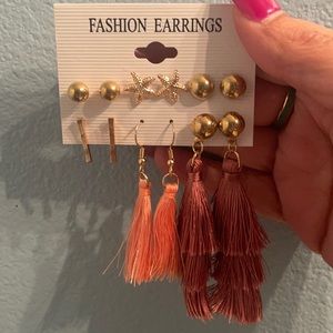 Earrings. Never worn .